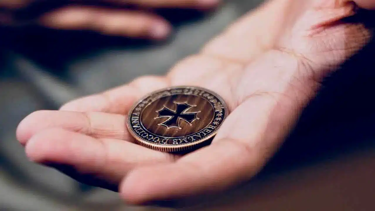 KINGDOM COINS / 8 Coins - Image 3