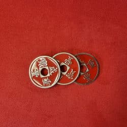 Alternative view of Chinese Coin / Red