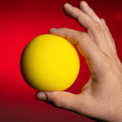Magic Sponge Balls 4 pack Geel ( 3" / 7,5cm )