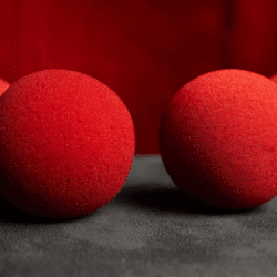 Magic Sponge Balls 4 pack Rood ( 3" / 7,5cm )