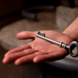 Alternative view of Agatha's Haunted Key